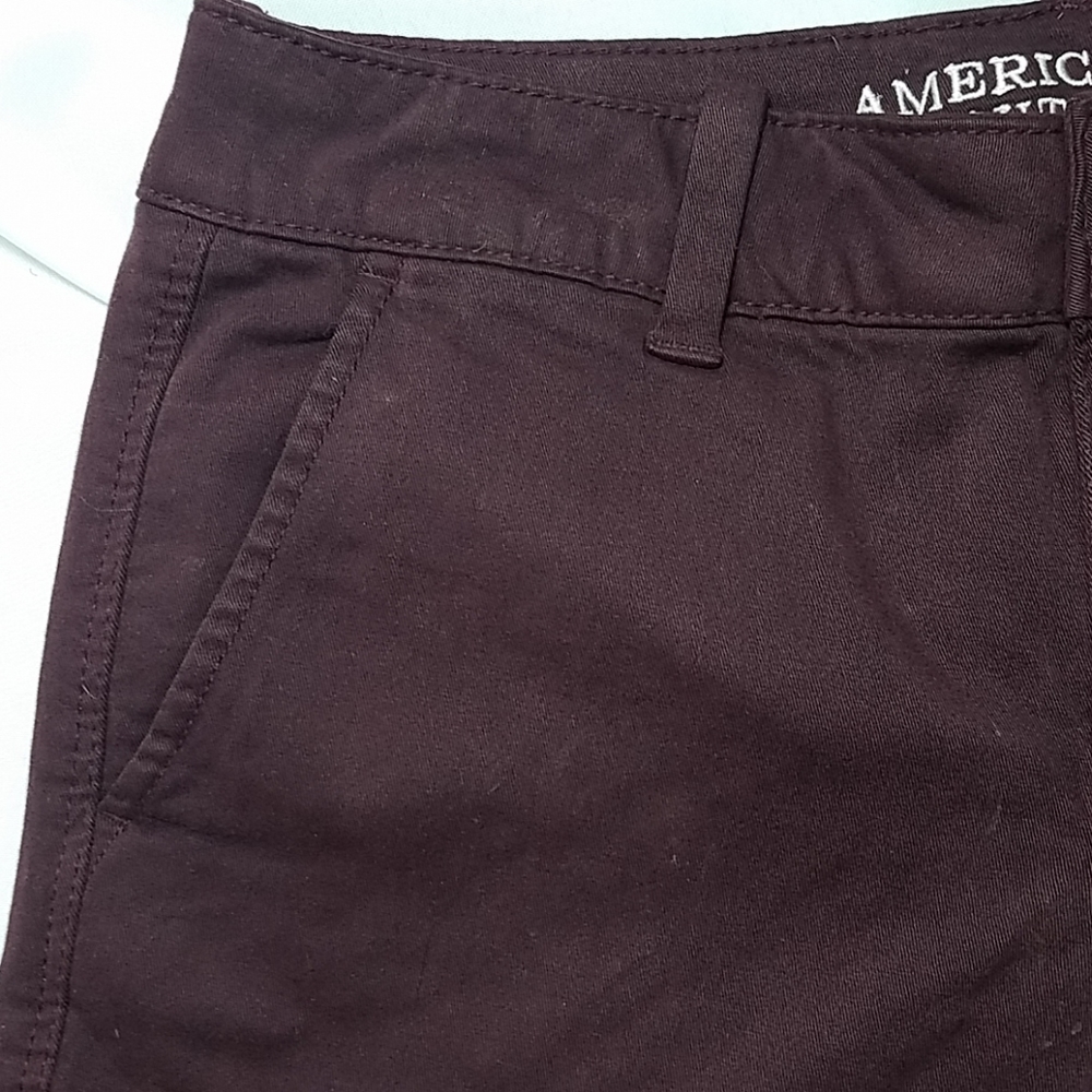 American Eagle Outfitters Midi Low Rise Shorts - Picture 3 of 8